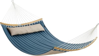 SONGMICS hangmat voor 2 personen, gewatteerd, gewatteerd, met deelbare gebogen spreidstangen van bamboe, met kussen, Oxford stof, 200 x 140 cm, tot 225 kg draagvermogen, blauw en beige