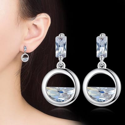 POMOiii Sierlijke Dangle Oorbellen Vrouwen Leuke Ronde Cirkel Hanger Dagelijkse slijtage Stijlvolle Accessoires Exquise Girl Gift Mode-sieraden
