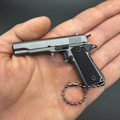 1:Échelle 3 pour Colt 1911 PUBG Pistolet Tactique Détachable Modèle d'Arme à Feu Jouet en Métal Collection Cadeau Suspendu Porte-clés en Alliage brown