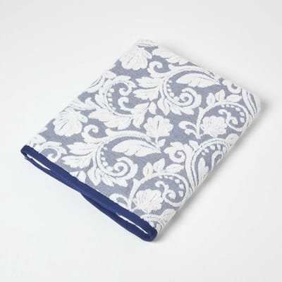 Homescapes Turks katoenen damast badlaken donkerblauw