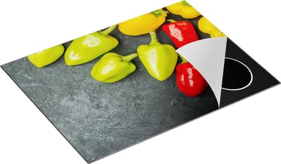 Chefcare Inductie Beschermer Paprika's op Zwarte Marmer - 70x50 cm - Afdekplaat Inductie - Kookplaat Beschermer - Inductie Mat