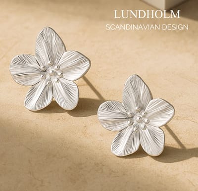Lundholm Luxe Bloem Oorbellen Dames Zilverkleurig - Statement Oorbellen Bloemen - Waterproof & Hypoallergeen - Premium Stainless Steel - Clara Serie - in Luxe Geschenkverpakking voor Cadeau