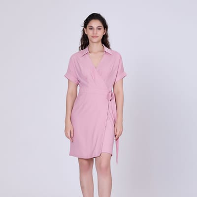 Wikkel minimalistische kleding en Italiaanse kraag
