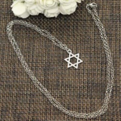 Ketting met hanger davidster zilverkleur