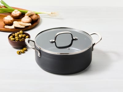 ISENVI Victoria Forged Kookpan met Deksel - 28 cm - Keramisch - RVS Greep - Geschikt voor Inductie - PFAS, PTFE Vrij