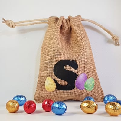 Paaszakje - letter S - pasen, paaseitjes, paaseizakje, cadeautje, feestdag, paashaas, paaseieren, verpakken
