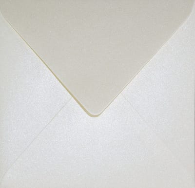 Metallic (parelmoer) ecru enveloppen vierkant K4-153 - 153 x 153 mm - 25 stuks - NK natgelijmde - 120 gram - Aster Metallic - Netuno