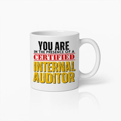 Certified Internal Auditor Mok 330ml – Grappige Koffiebeker voor op Kantoor – Cadeau voor Accountants, Auditors & Financiële Professionals