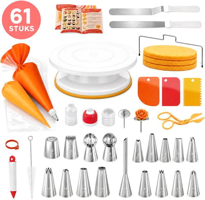 Taartdecoratie Set 61-delig - Draaiplateau 28 cm met Antislip Bodem - RVS Spuitmondjes, Spuitzakken, Spatels, Taartzaag, Schrapers en Accessoires - Complete Bakset voor Taarten, Cupcakes en Gebak - Oranje/Wit