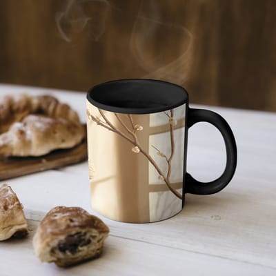 Magische Mok - Foto op Warmte Mokken - Koffiemok - Beige - Paastak - Eieren - Magic Mok - Beker - 350 ML - Theemok
