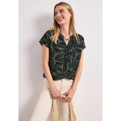 Blouseshirt met gespleten hals en smokdetail