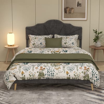 Wishdor Gestoffeerd Bedframe – 160 x 200 cm – Geometrisch Hoofdbord met Siernagels – Stof en Metaal Grijs – Lattenbodem met Vochtbescherming – Zachte Hollandse Wol – Stijlvol voor Moderne Slaapkamer – Eenvoudige Montage