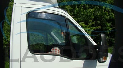 Zijwindschermen geschikt tbv Iveco Daily model 4/5 bouwjaar vanaf 2000 t/m 2014 donker getint pasvorm set tbv 2 voordeuren L+R