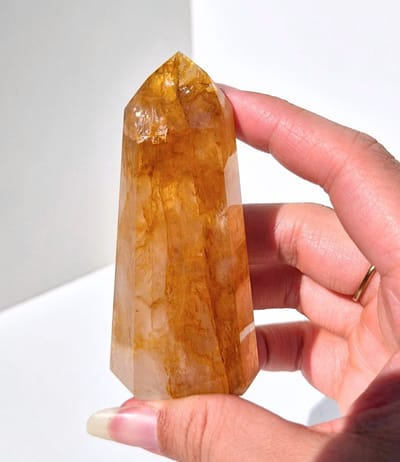 ThaleiaDesign - Golden healer toren - Edelstenen en Mineralen - Kristallen - Edelsteen punt - Spiritualiteit - Woondecoratie - kwarts - cadeau vrouw - moederdag - intuïtie en gevoel - balans - meditatie - yoga