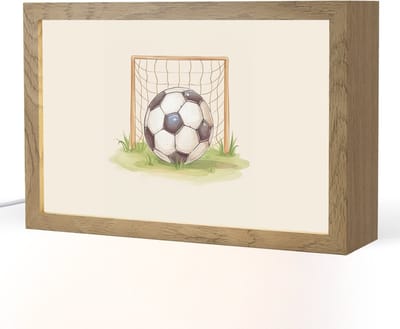 Nachtlampje 30x20 cm - Kinder lampje - Voetbal - Goal - Gras - Beige - Tafellamp kinderkamer - Slaapkamer lamp - Bedlamp kinderen - Kinderlampje stopcontact - Wandlamp babykamer - Nachtlampjes