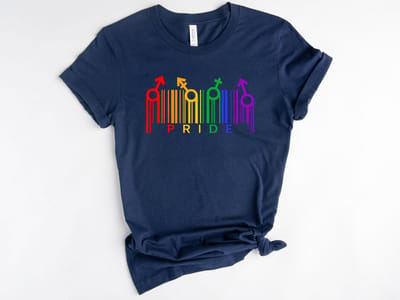 Lykke LGBTQ+ T-shirt |, Gay Pride T-shirt | Lesbian | Rainbow Heart Gay Pride Quote |Equality Shirt | Pride Month | Unisex T-shirt |Navy| Maat XXL