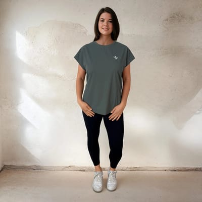 YV SPORT - YV MOTION Plus size sportshirt dames - Tot 4XL - Premium kwaliteit - Ruime pasvorm - Niet doorschijnend - Kapmouwtjes - Comfortabel en zacht - Doordacht ontwerp - Fitness en sport shirt - Sportshirt dames - Groen - Maat XL