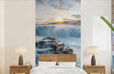 Behang - Fotobehang Waterval - Water - Stenen - Zon - Natuur - Breedte 120 cm x hoogte 240 cm