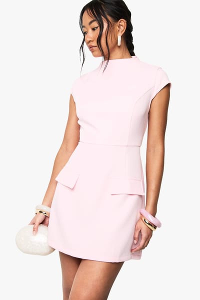 boohoo Dames High Neck Structured Tailored Mini Dress | Baby Pink | Maat: 10