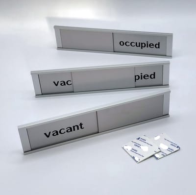 Schuifbordje Vacant - Occupied - 255 mm x 57 mm - Bevestiging twee dubbelzijdige stickers - Promessa-Design.