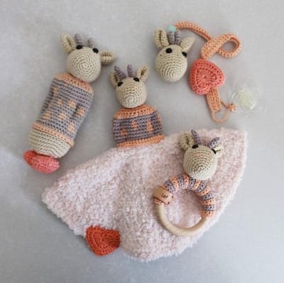 Haakpakket baby set giraf Lola