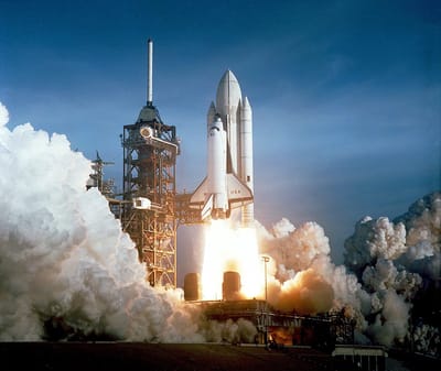 Poster Spaceshuttle Colombia Lancering / Launch - Luchtvaart Raket Ruimtevaart NASA - 70x50 cm