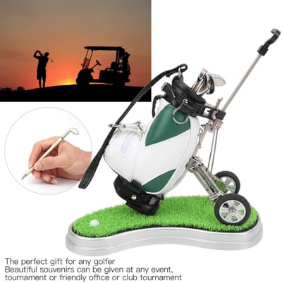 Dailygoods- Golfpennenzakhouder met 3 balpennen - Lichtmetalen golfpenzak - Elektronische klok - Duurzaam PU-leer - Ideaal bureauaccessoire - Afmetingen 20,5x10x13 cm - Golfpenhouder