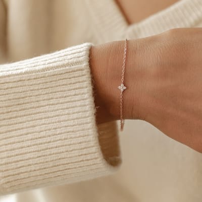 Hey Happiness Zirkonia Bloem Armband Dames – 925 Zilver 18K Roségoud Verguld – Verstelbaar – Roségoud