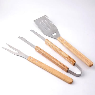 Daity 1 set – Ambachtelijke barbecueset met houten handvatten - Robuuste roestvrijstalen spatel, vork en tang | Stijlvol barbecuegereedschap voor gezellige familiebijeenkomsten, kamperen en andere buitenactiviteiten