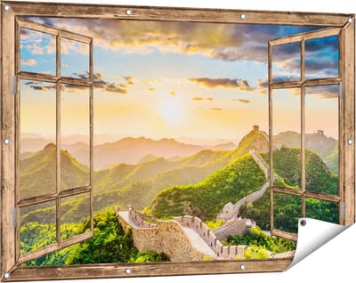 Gards Tuinposter Doorkijk De Chinese Muur door de Bergen met Zon - 120x80 cm - Tuindoek - Tuindecoratie - Wanddecoratie buiten - Tuinschilderij
