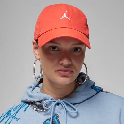 Nike Jordan Club - Pet - Maat M/L - Oranje - Jordan - Lifestyle - Unisex Pet