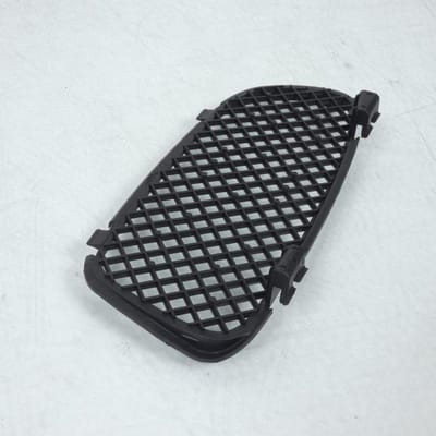 Grille Ecope gauche origine pour scooter Peugeot 50 Speedfight 2 736301N Neuf