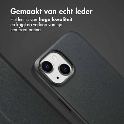 Accezz Hoesje - Geschikt voor Apple iPhone 15 - Leather Bookcase 2-in-1 geschikt voor MagSafe - Black