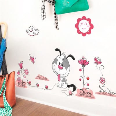 MUURSTICKER  - PUPPY - HOND - HONDJE WANDDECORATIE - KINDERKAMER - BABYKAMER - JONGEN - MEISJE - BLOEMEN  -nr 262