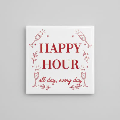 Happy Hour All Day Every Day Keramische Tegel 15x15 cm – Elegante Champagneglazen Illustratie | Bar- & Woondecoratie Cadeau
