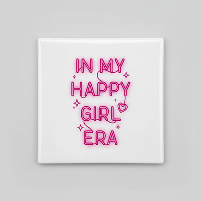 In My Happy Girl Era Quote Tegel 15x15 cm – Positieve Aesthetic Keramische Decoratieve Tegel voor Woondecoratie