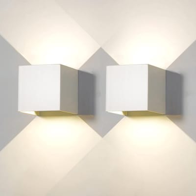 2 stuks buitenwandlampen voor binnen en buiten, wit, 6 W, 4000 K, natuurlijk licht, IP65, waterdicht, vierkante kubuslampen, aluminium, naar boven en beneden verstelbaar, eenvoudig te installeren [Energieklasse F]
