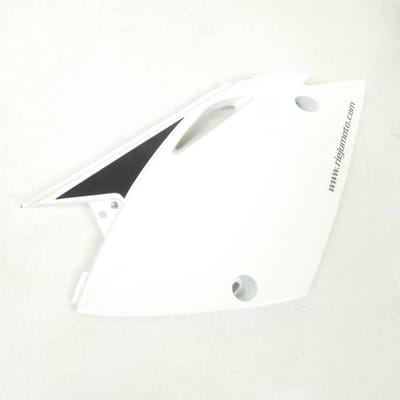 Cache latéral gauche origine pour moto Rieju 50 SMX Après 2007 0/000.570.5215