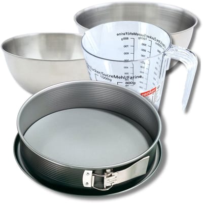 Bakkersset met 28 cm springvorm van staal, 2 mengkommen, maatbeker en spatel Zenker