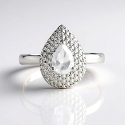 Cavill - Zilveren ring met 0,675 ct peervormige witte topaas - 925 Sterling zilver met platina coating - Elegante damesring - Tijdloos design