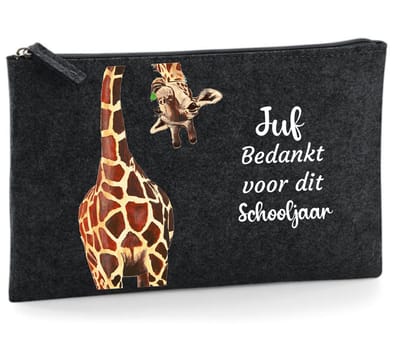 Etui donkergrijs juf cadeautje. Juf-giraf-kadootje. Juf bedankt voor dit schooljaar.