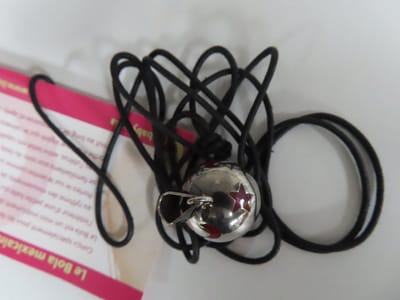 Babylonia - Bola Musical - Zwangerschapsketting ( Koord ) - Zilver - Ster / maan rood