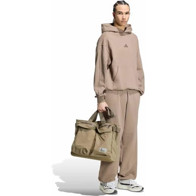 Adidas kit small logo hoodie in de kleur bruin.