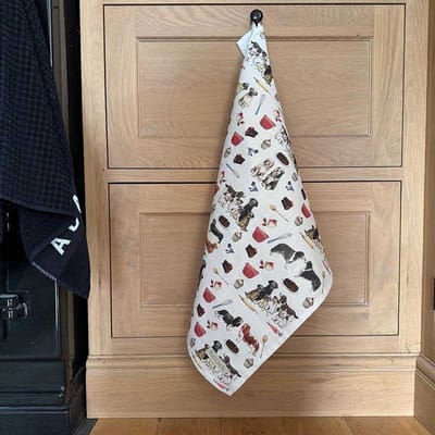 Alex Clark Theedoek Honden ~ Dogs and Treats