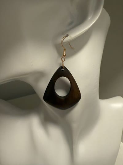 Houten open driehoek oorbellen | | Make up | Parfum | Moederdag | Verjaardagscadeau| Cadeautje| Valentijnsdag| Kado | sieraden | vaderdag | oorbellen | oorsieraden