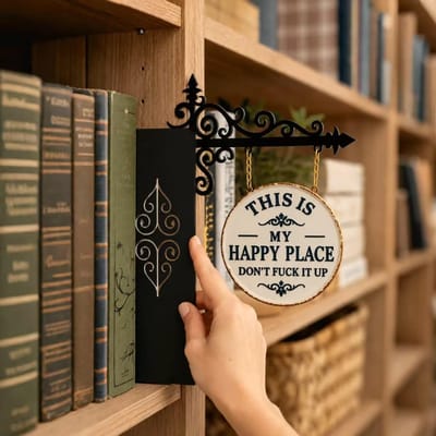 Namajunas - Boekensteun metaal - Boekenhoek decoratie met ronde tekstbord 'This Is My Happy Place' - Boekenplank hangend bord - Boekenkast bord voor boekenwurmen - Boekenlegger - Uniek cadeau voor boekenliefhebbers
