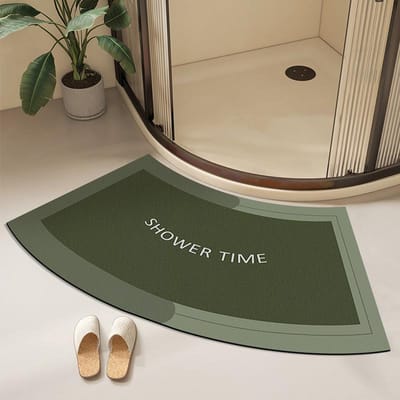 Gebogen waaiervormige badkamervloermat Douchekamer tapijt Diatomeeënaarde Sterk absorberende mat Badkamerdeur Antislip voetenmat 40 * 75CM