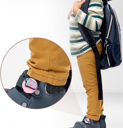 LIVIA HOME- Airtag Houder - 4 Stuks - Zachte Siliconen - Schattige Ontwerpen - Geschikt voor Schoenen - Unieke Vormen zoals Raket en Astronaut - Trackerhouder