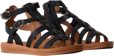 Sandalen om aan te trekken