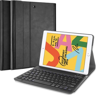 Just in Case tablet Hoes met Toetsenbord geschikt voor iPad 9e generatie (2021) 10.2 inch / 8e generatie (2020) 10.2 inch / 7e generatie (2019) 10.2 inch - QWERTY Spanish Bluetooth Keyboard Case - Zwart